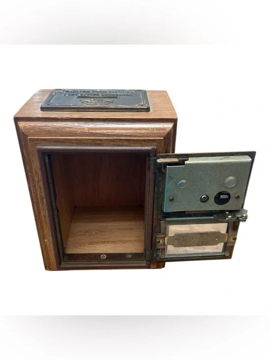 Vintage Post Office Lockbox Coin Bank Wood & Brass Keyless Lock Continental Gum - Picture 4 of 8